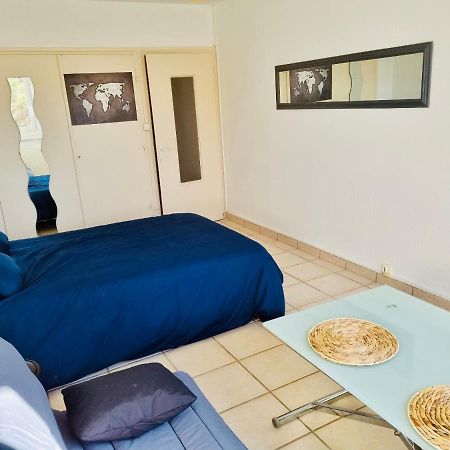 Entree Autonome 24H Sur 24H Chalon Centre Ville Apartment Exterior foto
